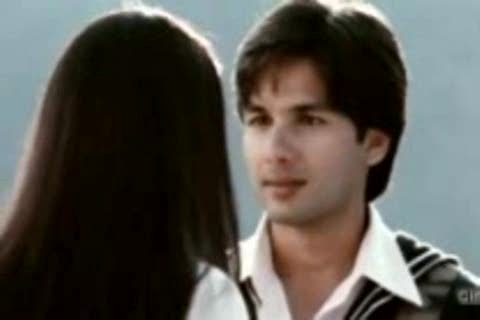 Watch Aaoge Jab Tum - Jab We Met Video